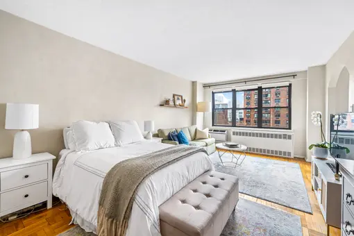 301 East 63rd Street, #8C