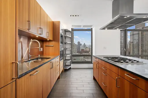 Cielo, 450 East 83rd Street, #17D