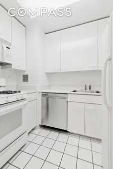 The Corinthian, 330 East 38th Street, #38G