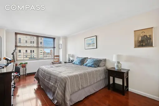 Continental Towers, 301 East 79th Street, #21B