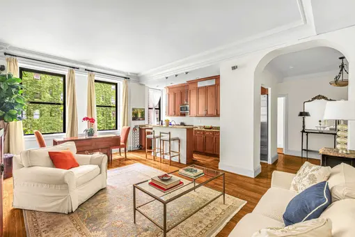 Astor Court, 210 West 90th Street, #6I