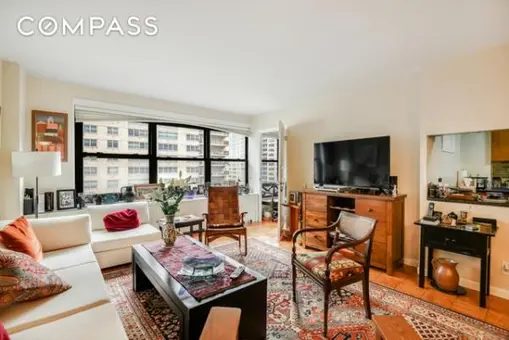Lincoln Towers, 140 West End Avenue, #18J