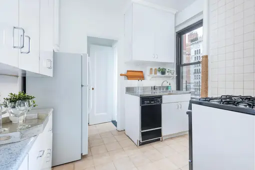 255 West End Avenue, #8B