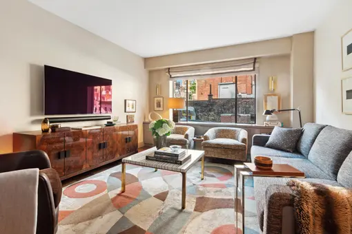 310 Lexington Avenue, #7D