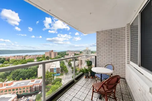 The Whitehall, 3333 Henry Hudson Parkway West, #23P