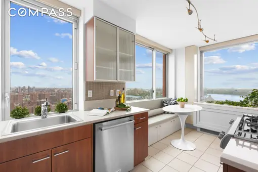 One Carnegie Hill, 215 East 96th Street, #31H