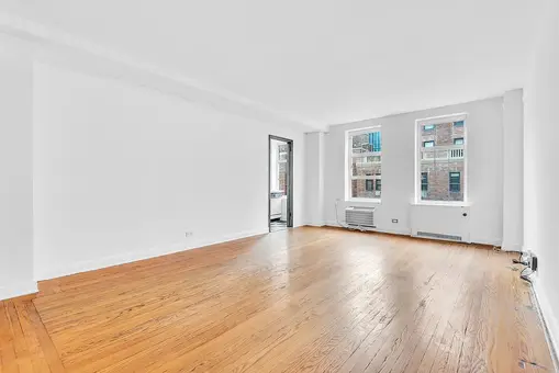 London Terrace Towers, 405 West 23rd Street, #16I