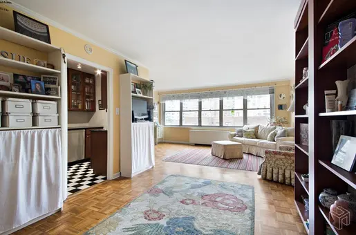 Riverview East, 251 East 32nd Street, #8A