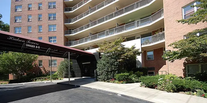 Hudson Towers, 3777 Independence Avenue, #4N