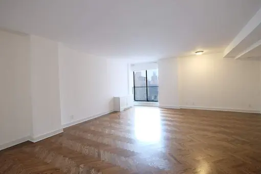 Gallery Apartments, 32 East 76th Street, #1505