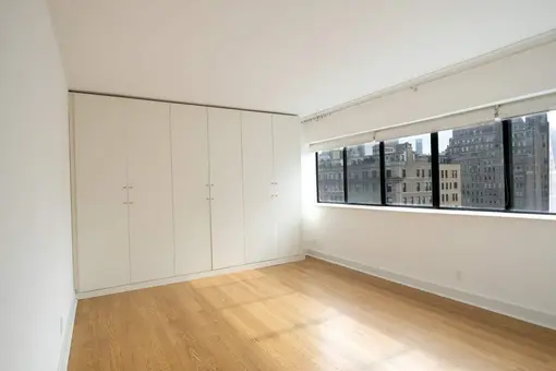 Gallery Apartments, 32 East 76th Street, #1505