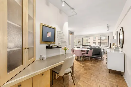 The Royal York I, 425 East 63rd Street, #E3B