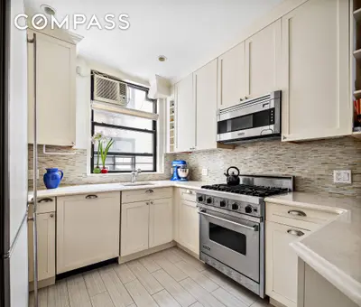 Chester Court, 201 West 89th Street, #6CD