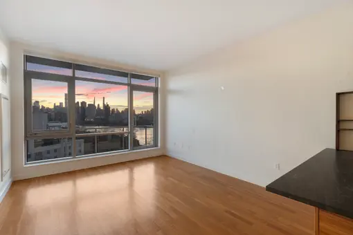 East River Tower, 11-24 31st Avenue, #10C
