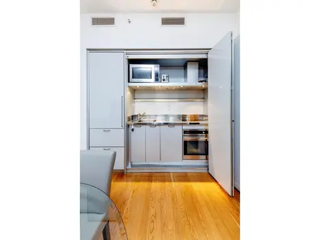 The Centria, 18 West 48th Street, #8E