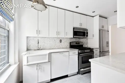 150 East 49th Street, #8B