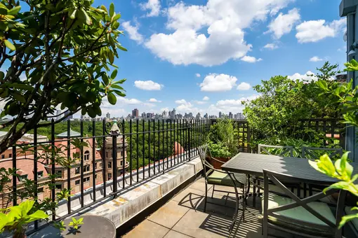 16 West 77th Street, #16E