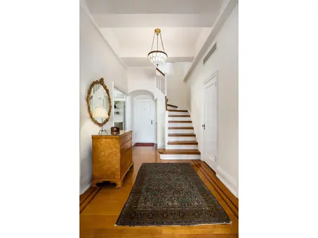 16 West 77th Street, #16E