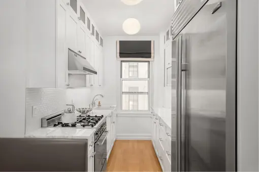 The Rousseau, 221 West 82nd Street, #8G