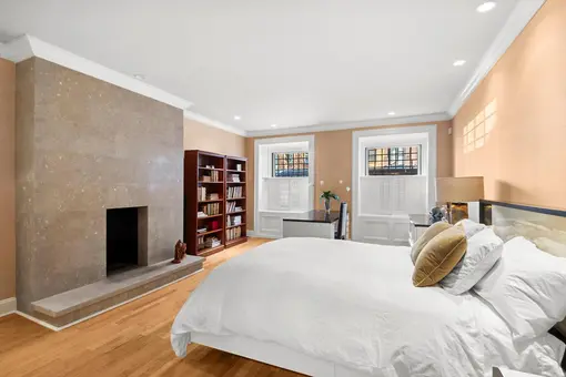 16 West 74th Street, #12