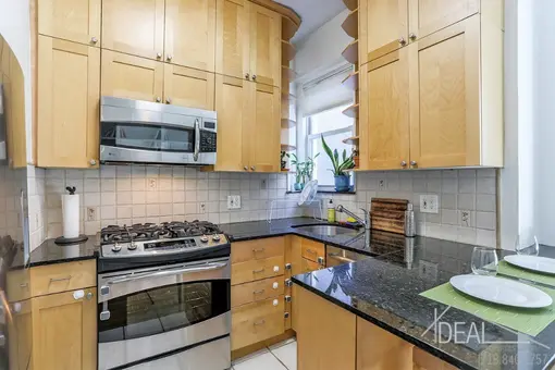 The Leola, 242 West 104th Street, #6WR