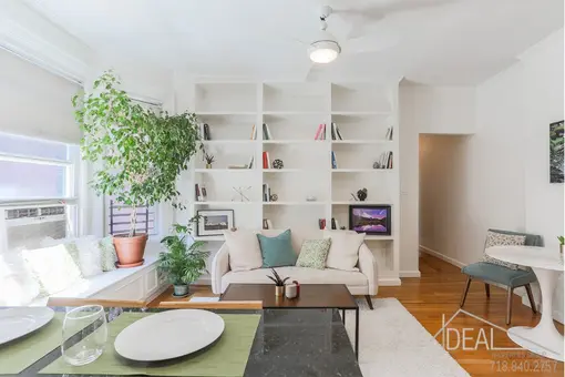 The Leola, 242 West 104th Street, #6WR