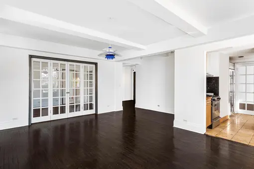 London Terrace Towers, 465 West 23rd Street, #7CD