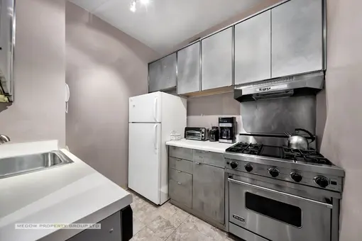 Tower 58, 58 West 58th Street, #8B