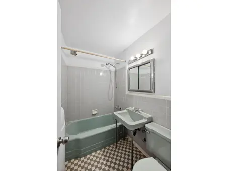 Sutton Gardens, 420 East 55th Street, #10P