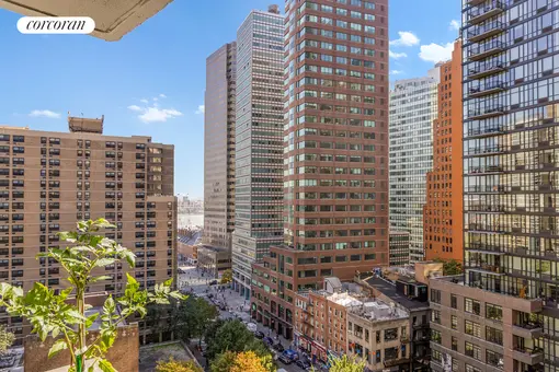 Southbridge Towers, 77 Fulton Street, #14F