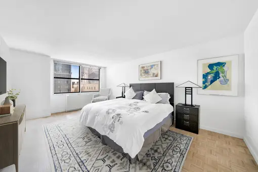 Le Premier, 112 West 56th Street, #20N