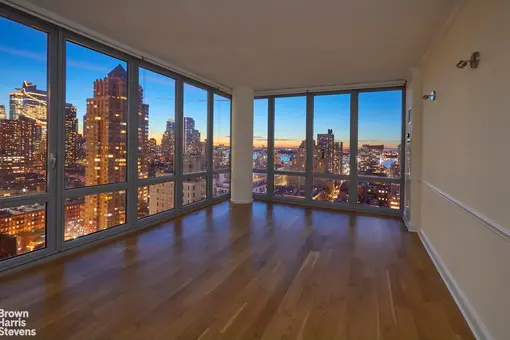 The Link, 310 West 52nd Street, #22B