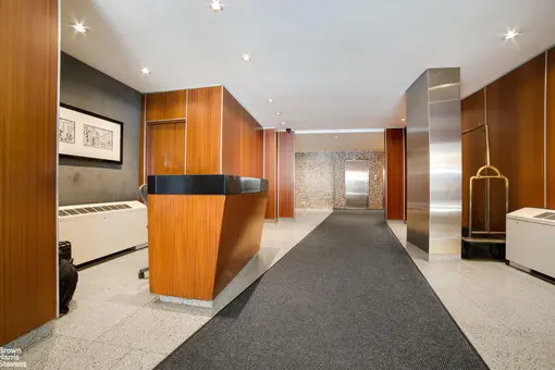 65 West 55th Street, #8A