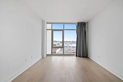 Fifty11, 50-11 Queens Boulevard, #606