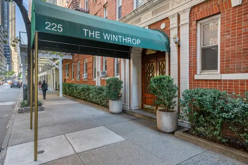 225 East 47th Street, #6B