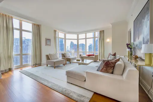 Milan, 300 East 55th Street, #22C