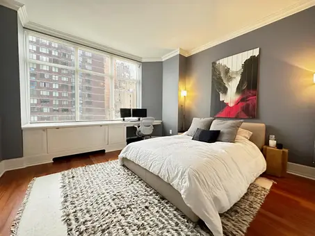 Milan, 300 East 55th Street, #22C