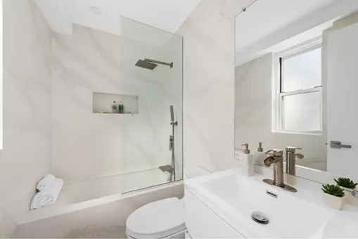 Parker 72nd, 520 East 72nd Street, #17D