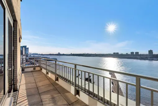 220 Riverside Boulevard, #21G