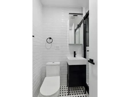 301 East 90th Street, #4C