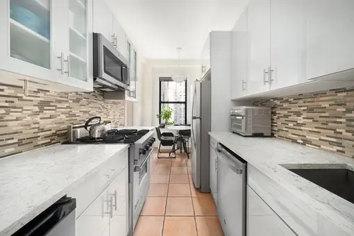 The Clayton, 215 West 92nd Street, #6H