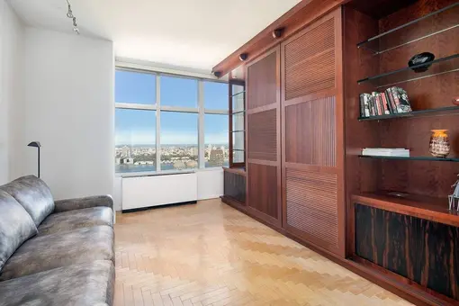 3 Lincoln Center, 160 West 66th Street, #48A