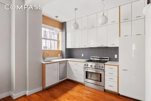 4 East 88th Street, #9D