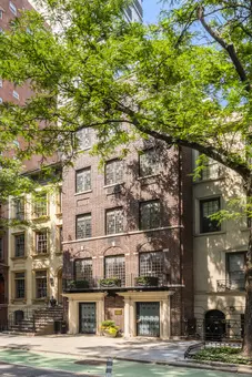 211 East 62nd Street, 