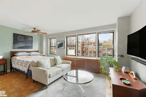 345 East 52nd Street, #9B