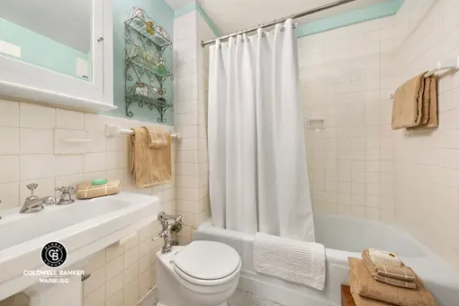 Southgate, 424 East 52nd Street, #8G