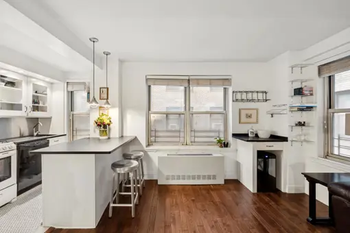 Southgate, 424 East 52nd Street, #2D