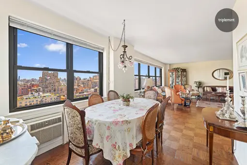 Lincoln Towers, 205 West End Avenue, #28FG