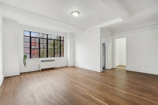 433 West 21st Street, #5B