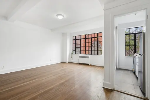 433 West 21st Street, #5B